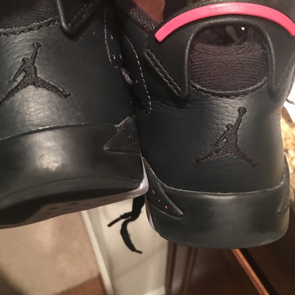 Kids Jordan 6 - Picture 7 of 7